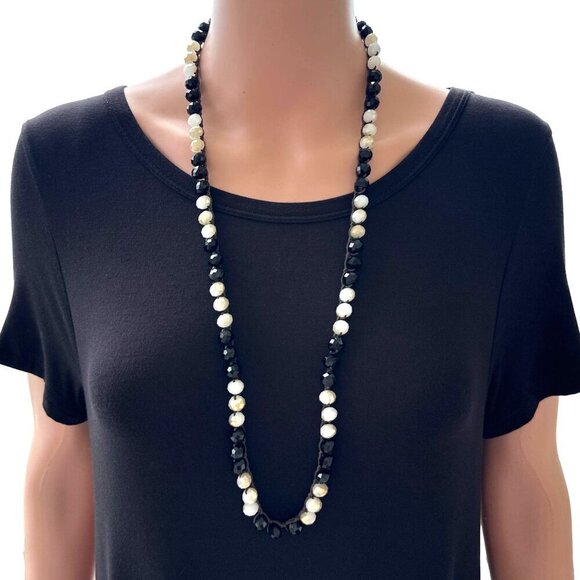 Envious Beaded Necklace Black White Brown Toggle Closure 34 Inch Length - Picture 4 of 4